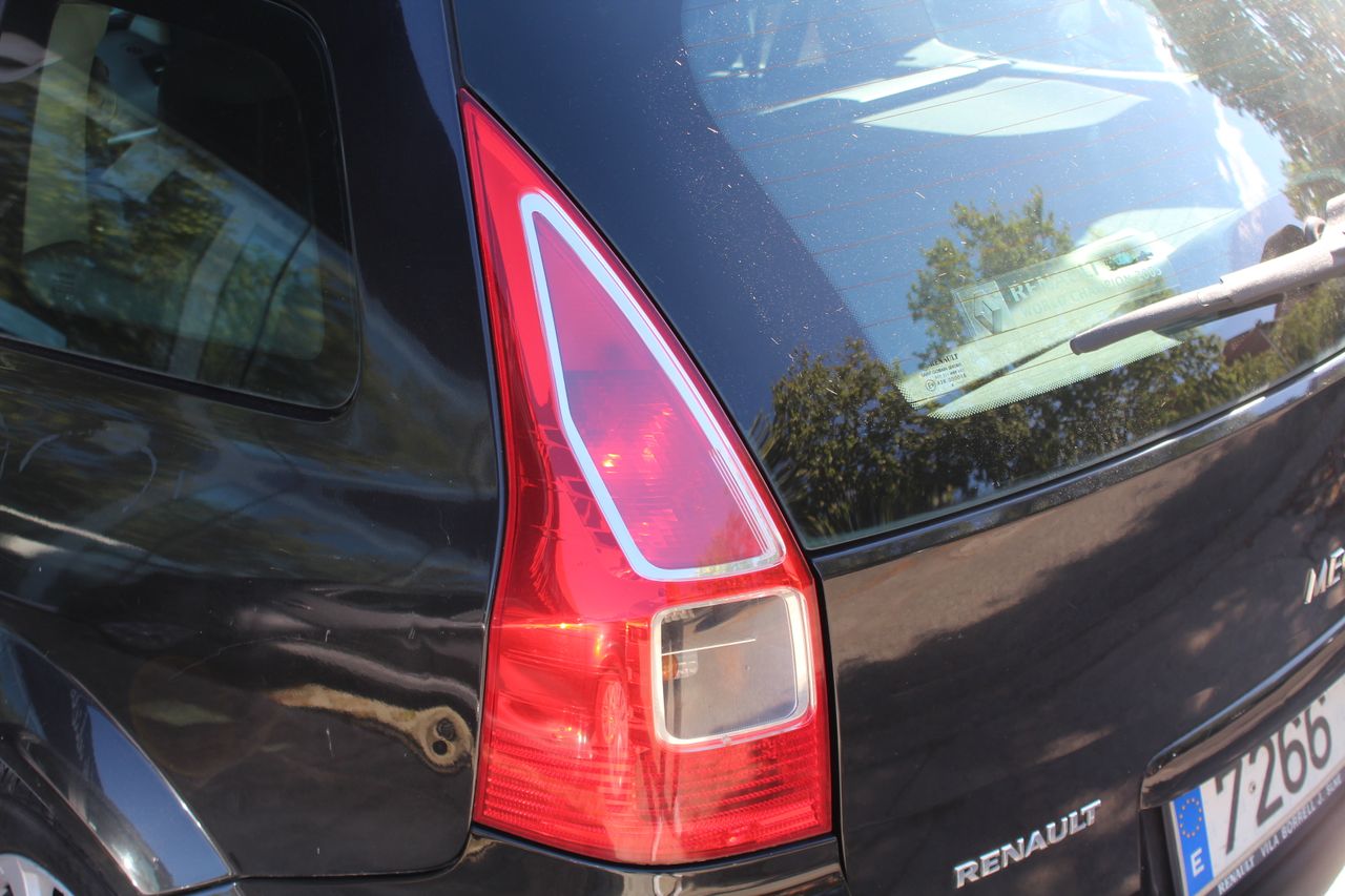 Renault Megane II Familiar 1.6 i 111 cv - Foto 27