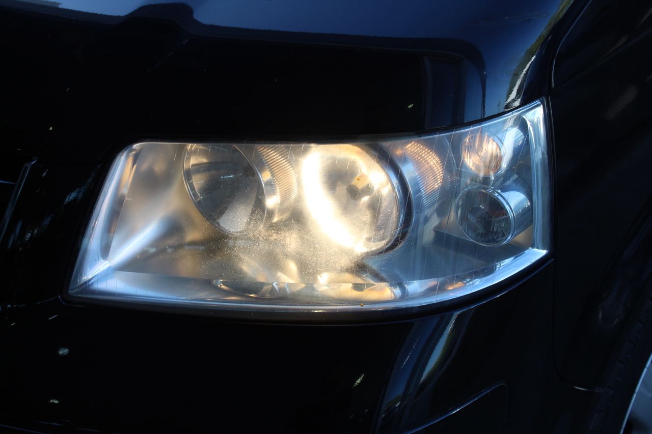 Volkswagen Multivan 2.5 TDI 130CV - Foto 25