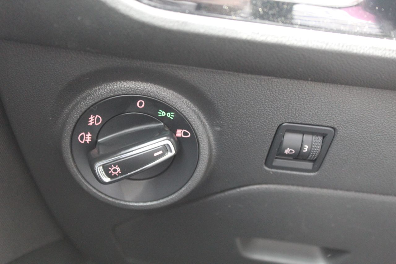 Seat Leon León ST 1.6 TDI 105 CV Start&Stop Reference - Foto 25