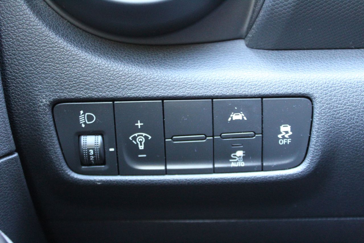 Hyundai Kona Eléctrico 100 kW (136 CV) Tecno 39 kWh - Foto 22