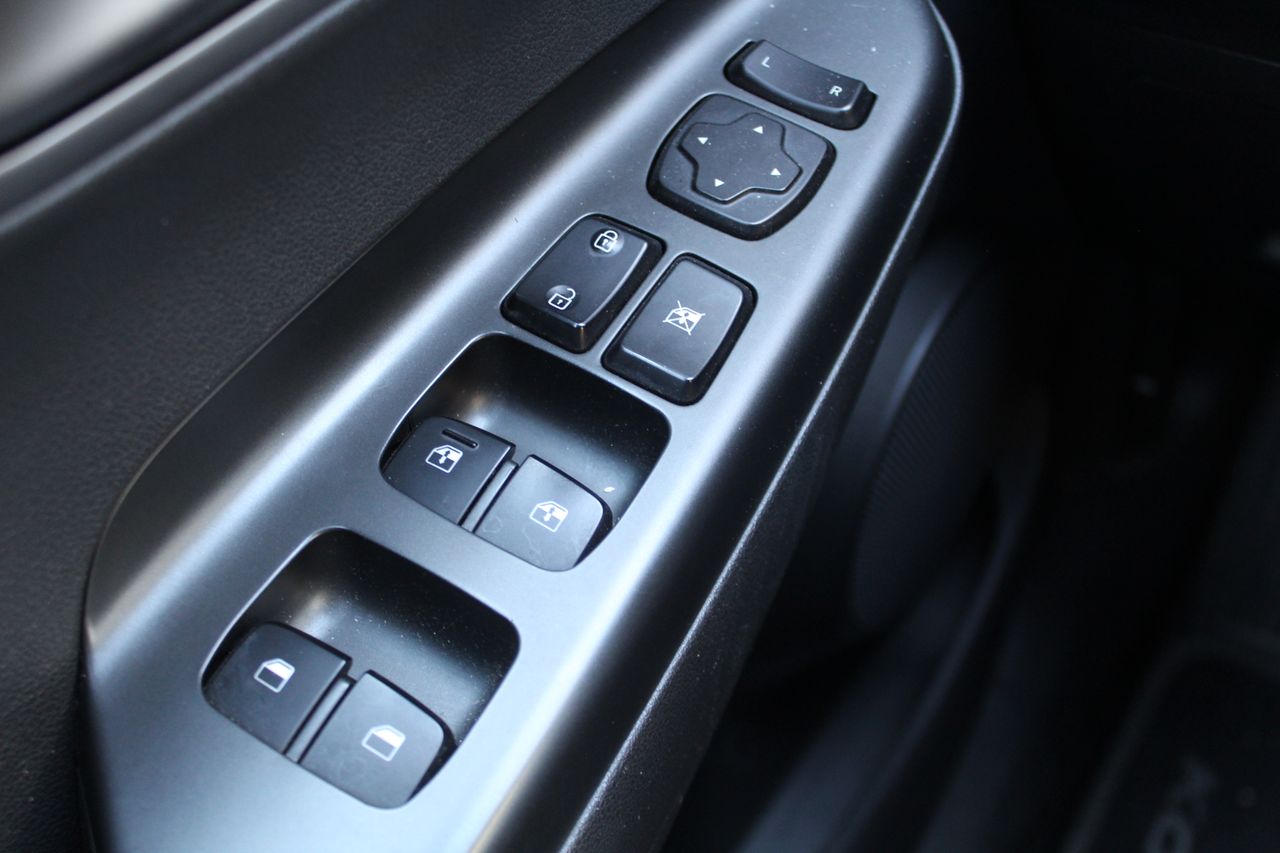 Hyundai Kona Eléctrico 100 kW (136 CV) Tecno 39 kWh - Foto 21