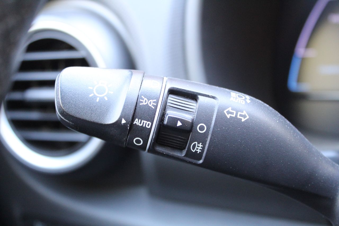 Hyundai Kona Eléctrico 100 kW (136 CV) Tecno 39 kWh - Foto 12