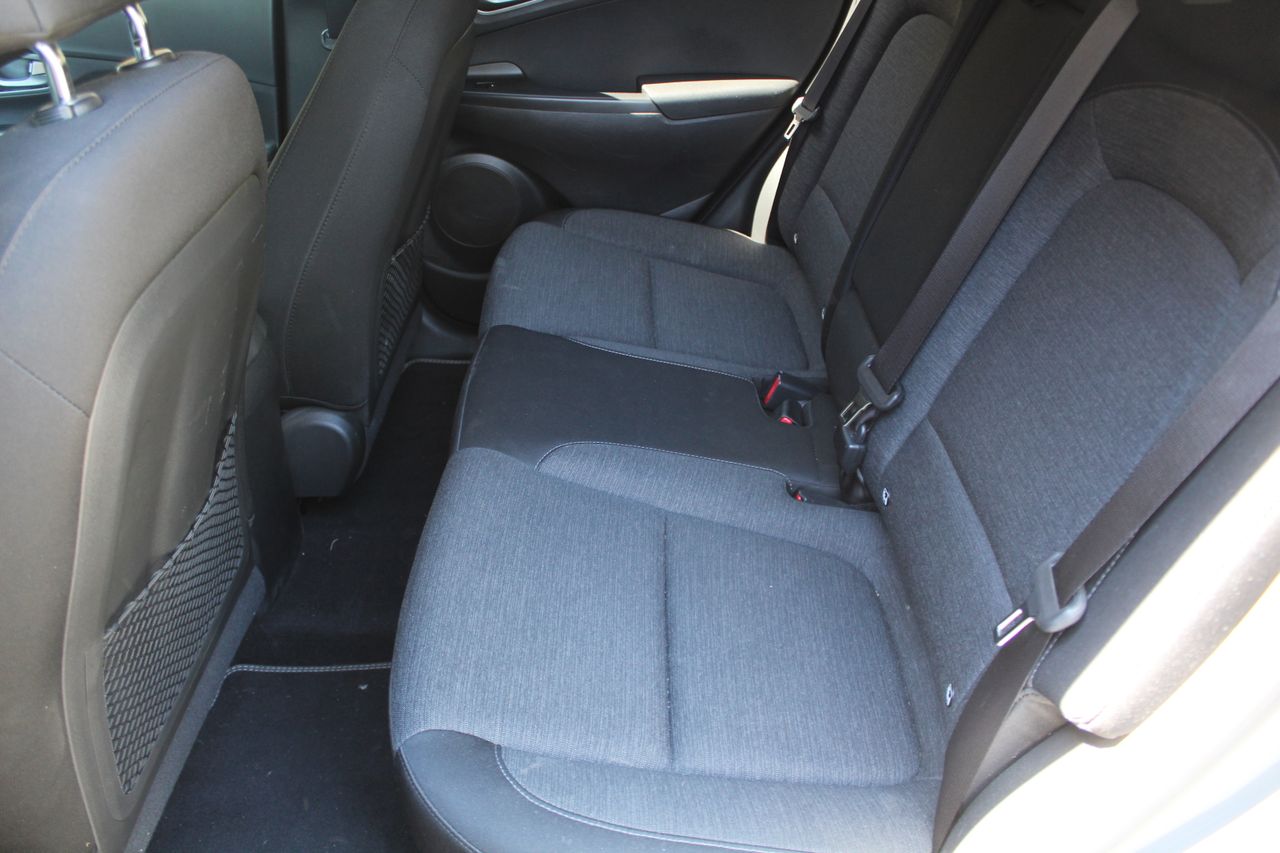 Hyundai Kona Eléctrico 100 kW (136 CV) Tecno 39 kWh - Foto 8