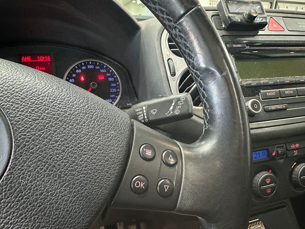 Volkswagen Tiguan +Motion 2.0 TDI 140 CV 4Motion DSG - Foto 15