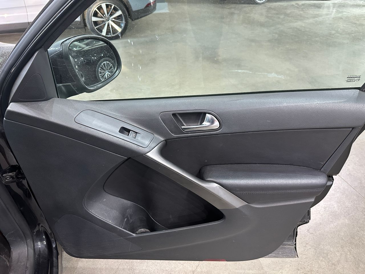 Volkswagen Tiguan +Motion 2.0 TDI 140 CV 4Motion DSG - Foto 22