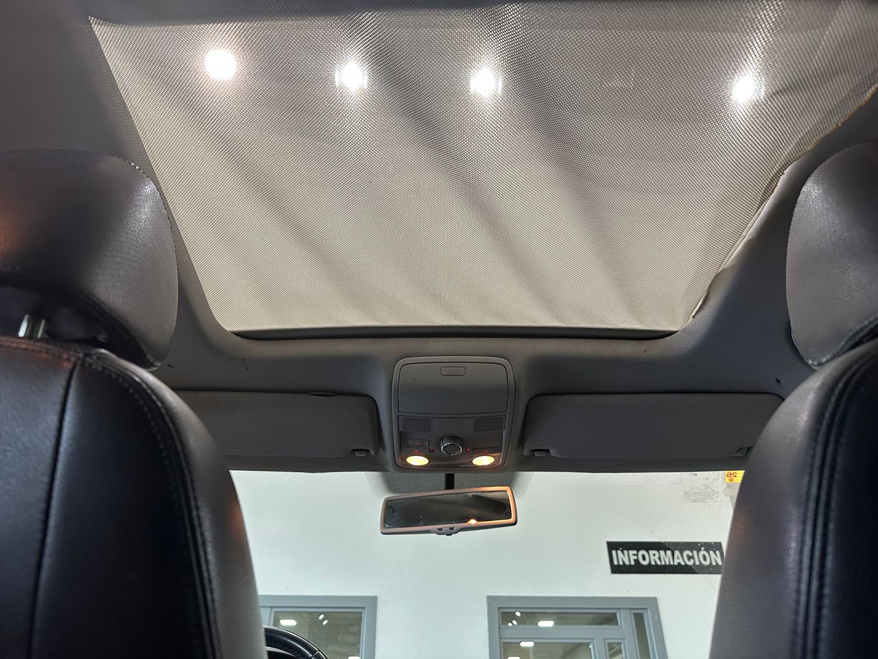 Volkswagen Tiguan +Motion 2.0 TDI 140 CV 4Motion DSG - Foto 11