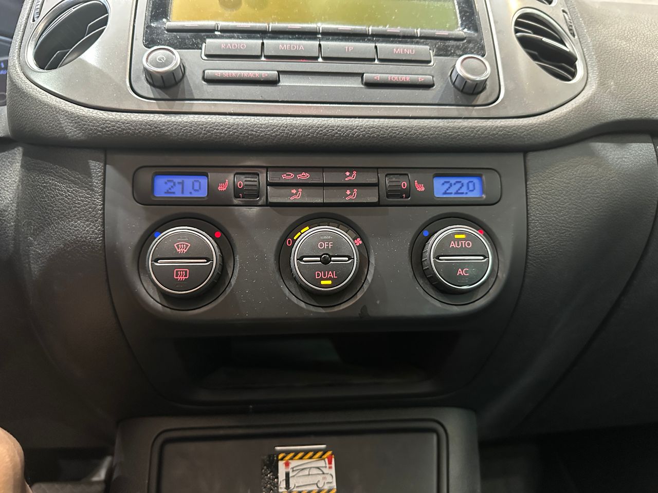 Volkswagen Tiguan +Motion 2.0 TDI 140 CV 4Motion DSG - Foto 19