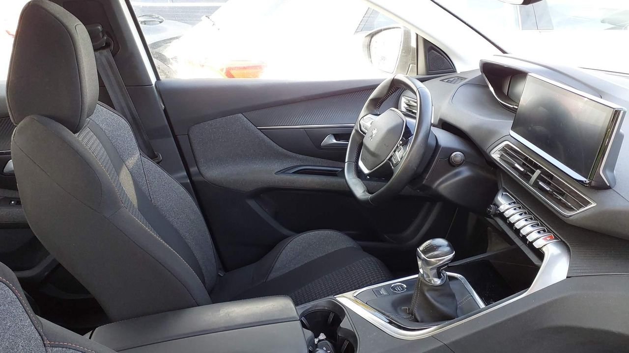 Peugeot 3008 1.5 BLUEHDI 130 ACTIVE PACK - Foto 5