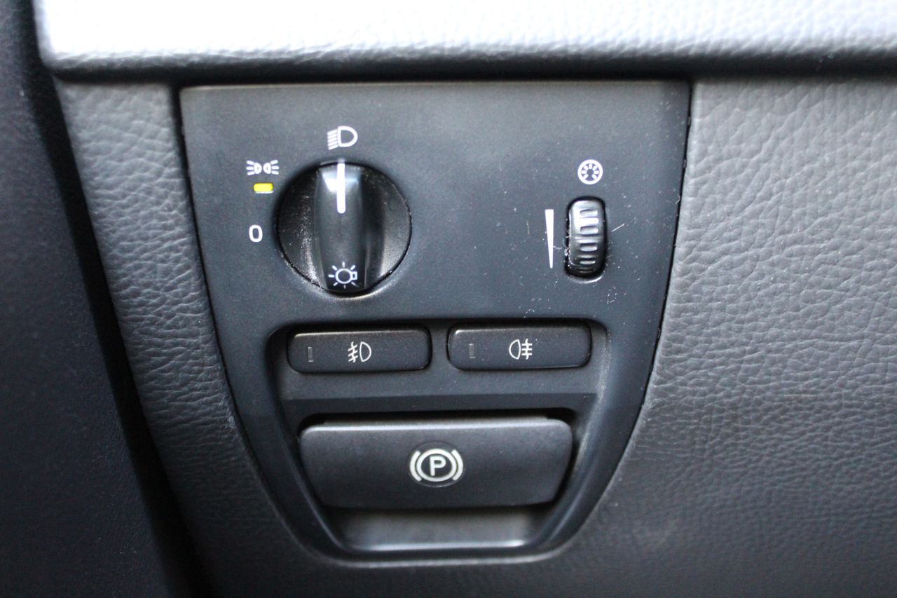 Volvo XC90 D5 Kinetic 7 asientos D5 2.4 TDi 185cv - Foto 20