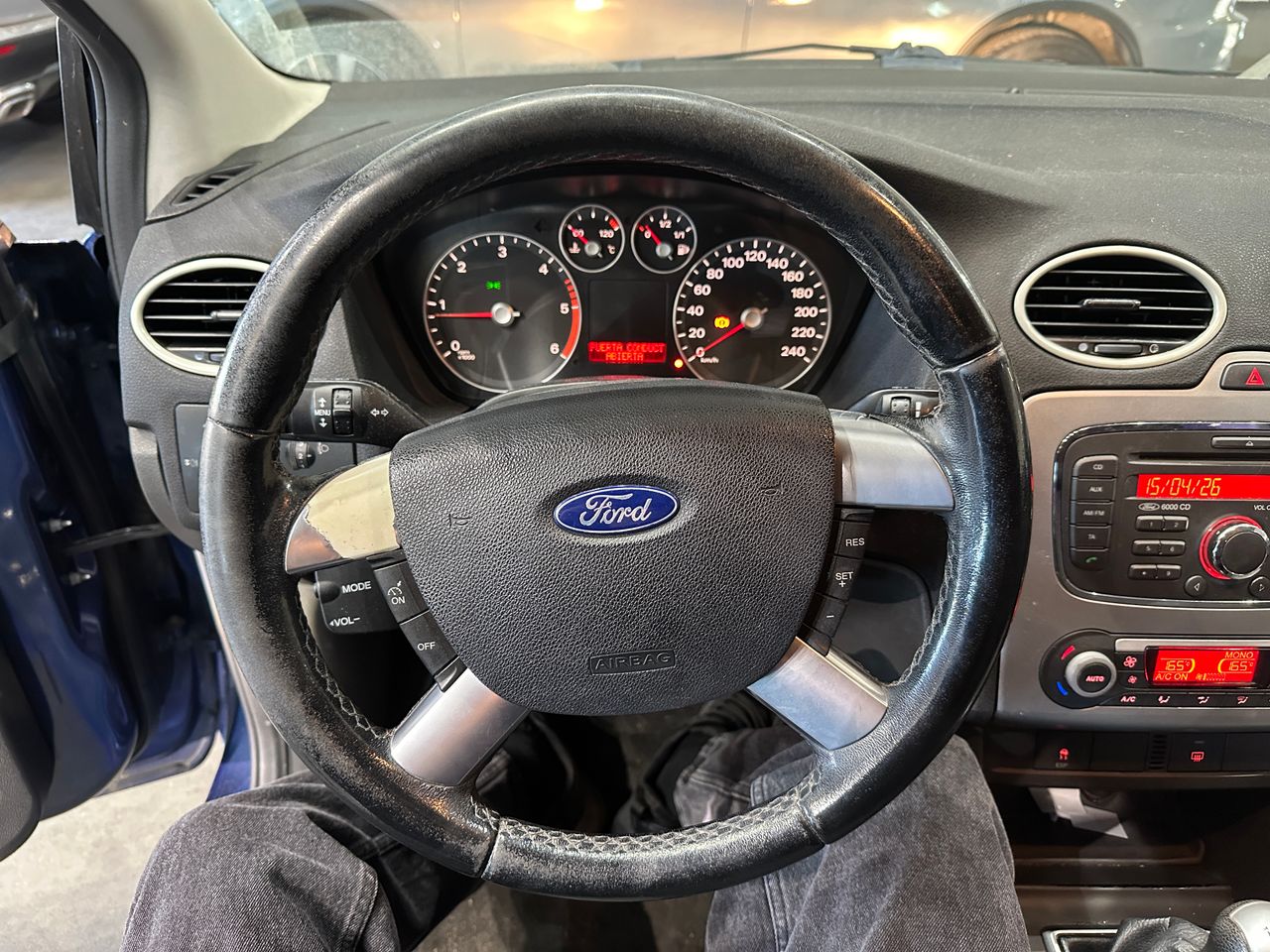 Ford Focus Berlina Ambiente 1.6 TDCi 90cv - Foto 13