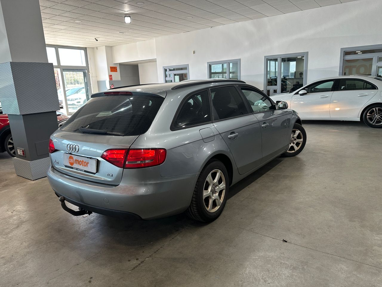 Audi A4 Avant 2.0 TDI 143 CV multitronic DPF - Foto 8