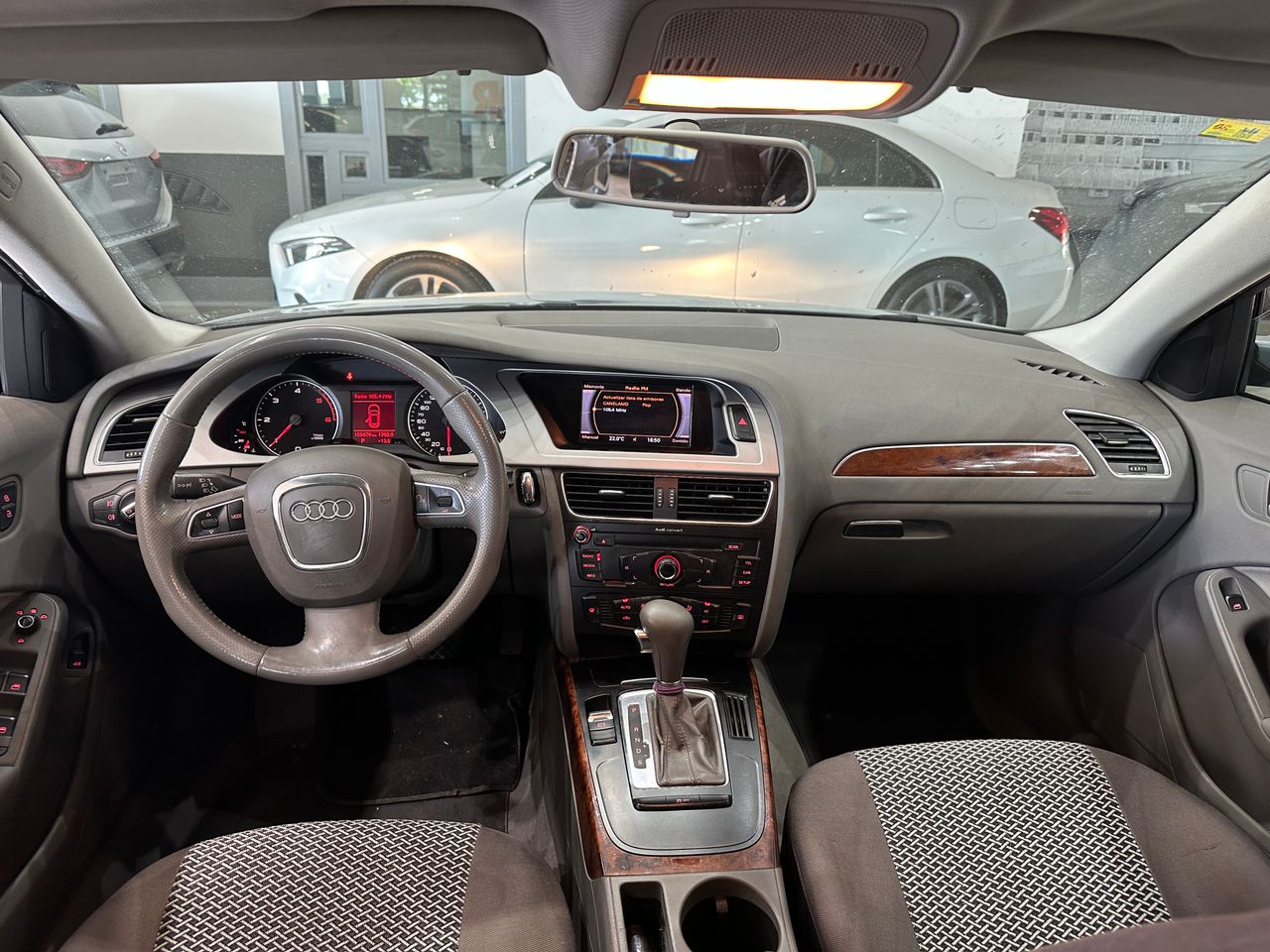 Audi A4 Avant 2.0 TDI 143 CV multitronic DPF - Foto 13