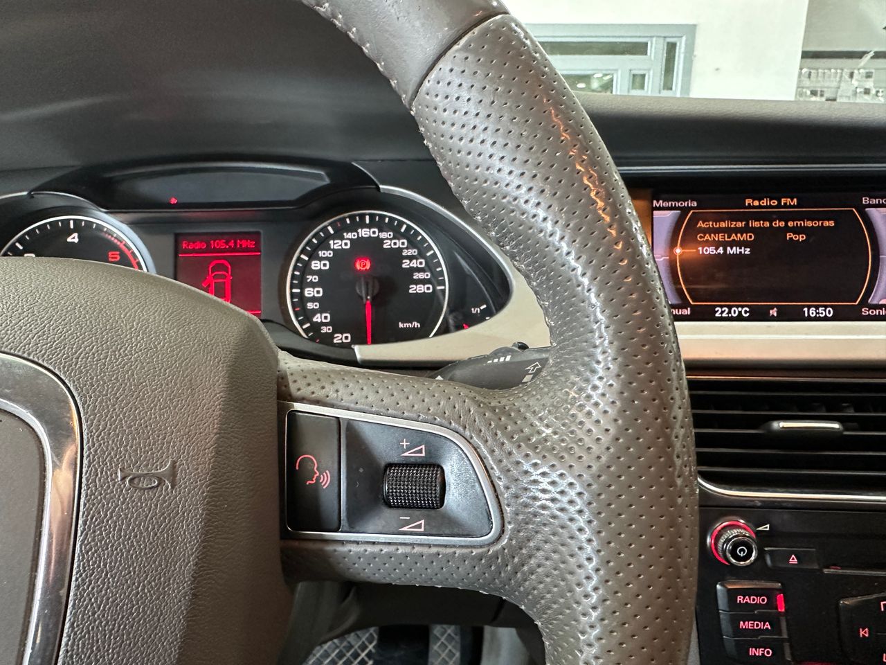 Audi A4 Avant 2.0 TDI 143 CV multitronic DPF - Foto 17