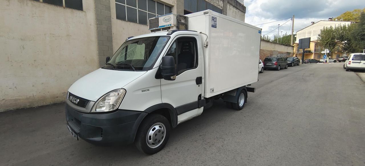 Bomba agua sumergible  de segunda mano - iveco daily 2010 /