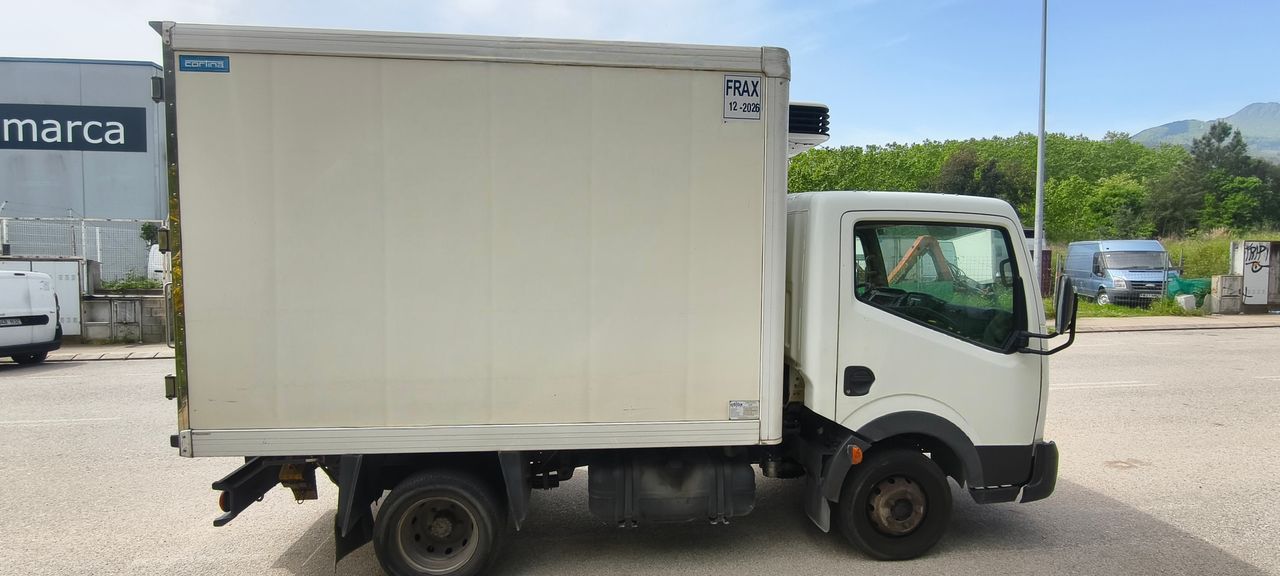 nissan cabstar 2012 / foto grande (3)