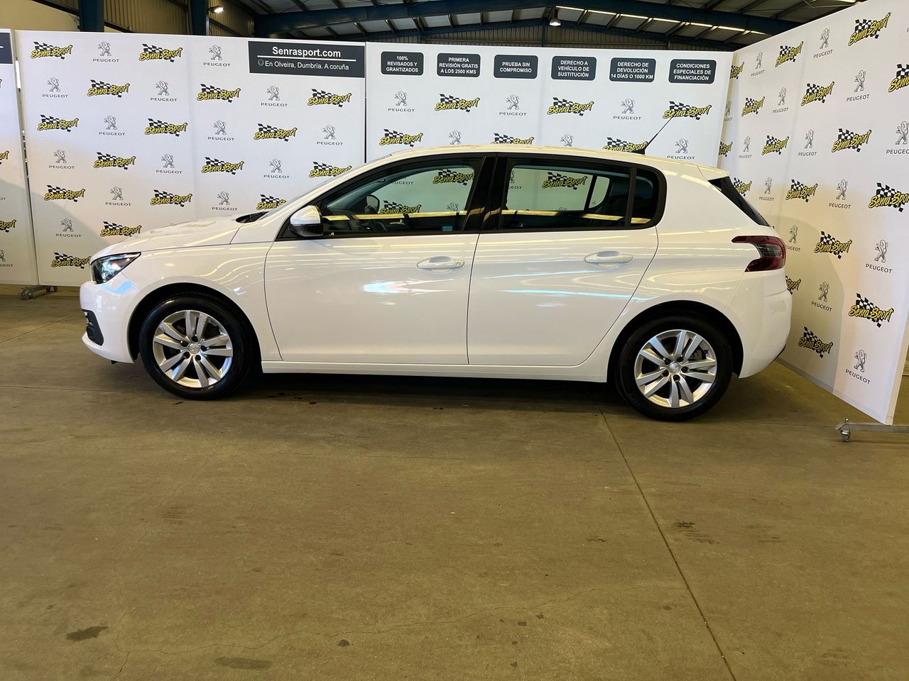 peugeot 308 2021 / foto grande (2)