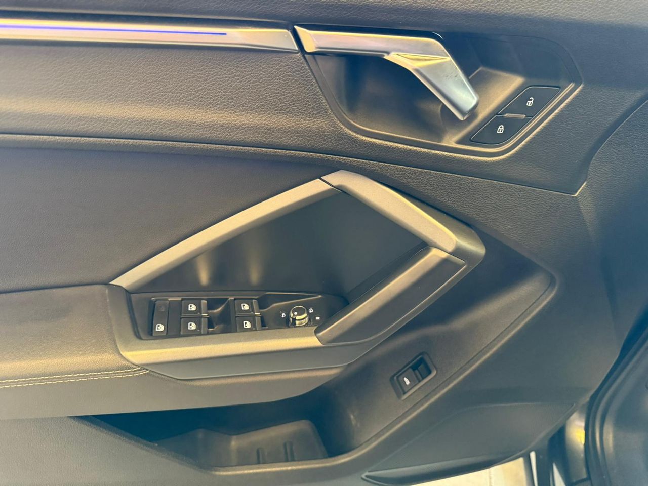 Audi Q3 S line 35 TDI 110kW (150CV) S tronic SE PUEDE VER Y PROBAR EN SENRA SPORT (PEUGEOT) DUMBRIA - Foto 20