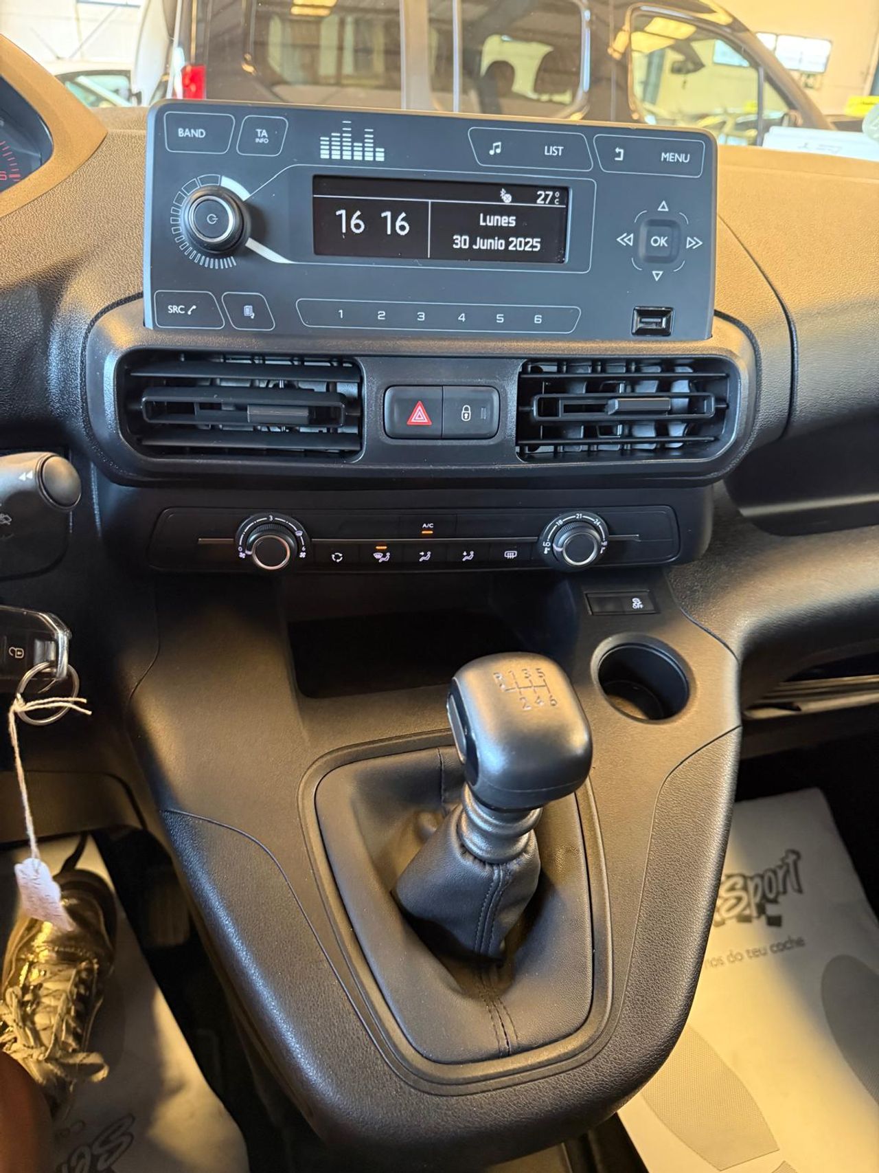 Peugeot Rifter Active Pack Standard BlueHDi 73kW 100CV S&S 6Vel. MAN Standard - Foto 16