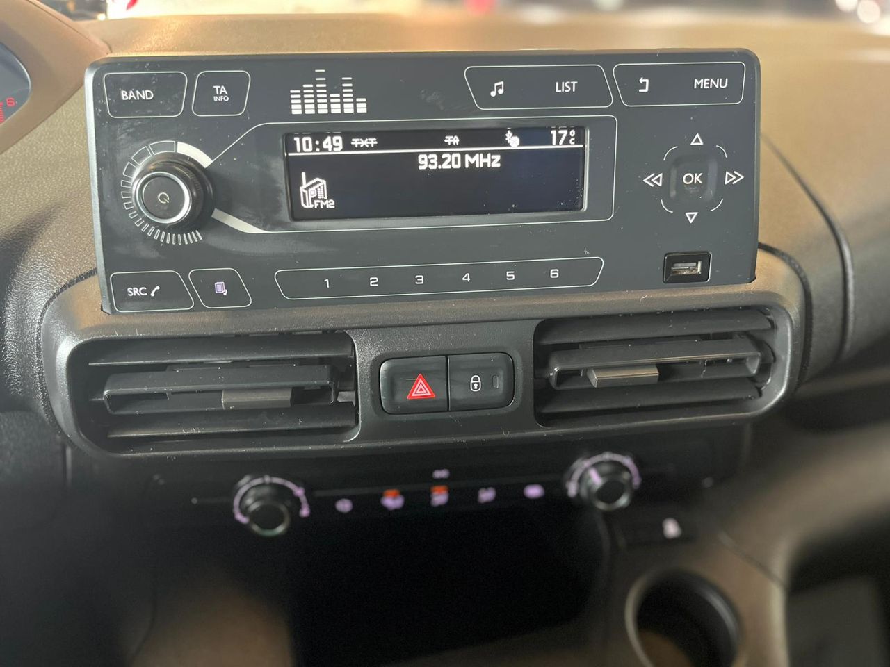 Peugeot Partner PRO STANDAR  - Foto 14