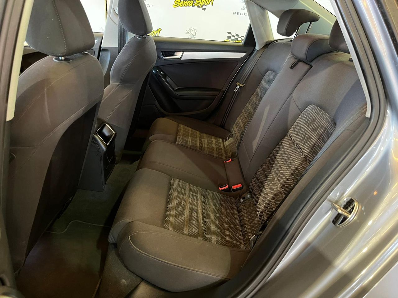 Audi A4 2.0 TDI 150CV S line edition SE PUEDE VER Y PROBAR EN SENRA SPORT (PEUGEOT) DUMBRIA - Foto 11