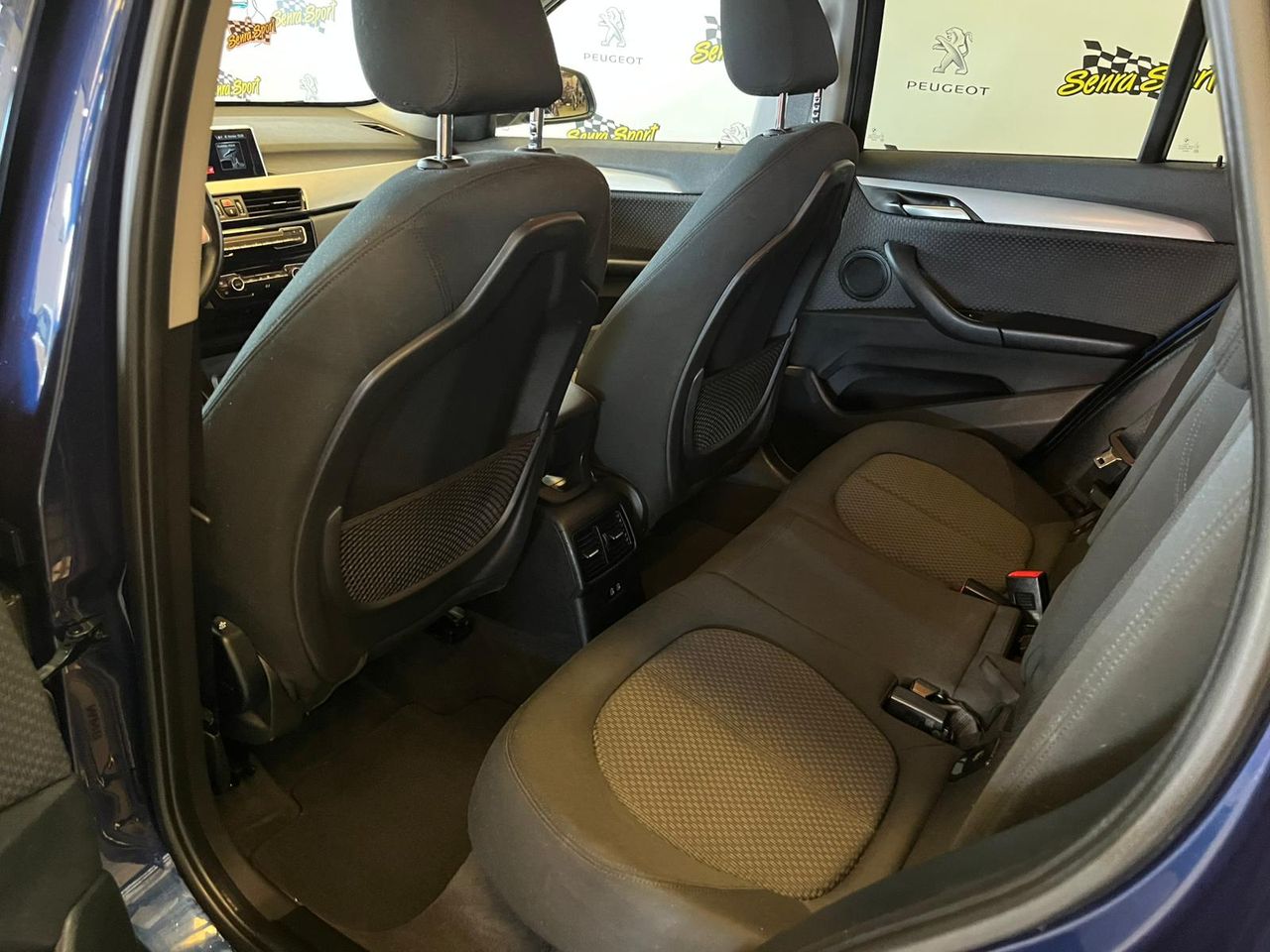 BMW X1 sDrive16d Business SE PUEDE VER Y PROBAR EN SENRA SPORT (PEUGEOT) DUMBRIA - Foto 16