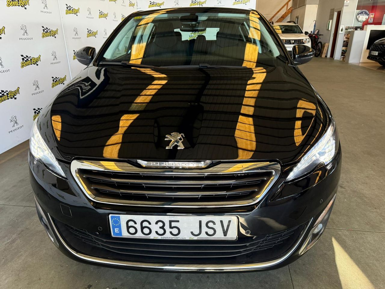 Peugeot 308 5p Allure 2.0 BlueHDi 150 SE PUEDE VER Y PROBAR EN SENRA SPORT (PEUGEOT) DUMBRIA - Foto 4