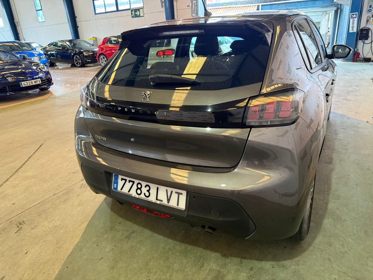 Peugeot 208 PureTech 73kW (100CV) Active Pack SE PUEDE VER Y PROBAR EN SENRA SPORT (PEUGEOT) DUMBRIA - Foto 8