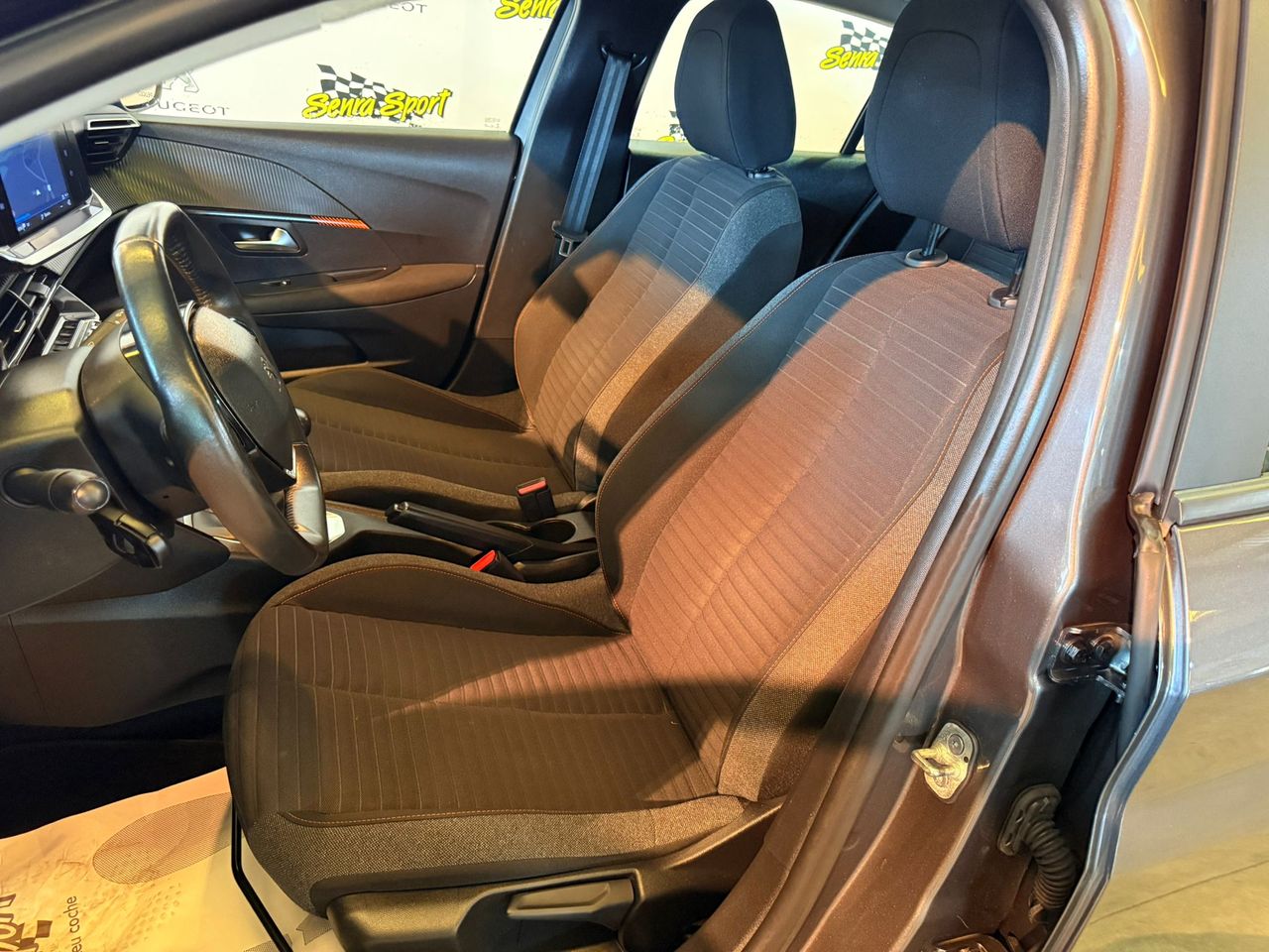 Peugeot 208 PureTech 73kW (100CV) Active Pack SE PUEDE VER Y PROBAR EN SENRA SPORT (PEUGEOT) DUMBRIA - Foto 10