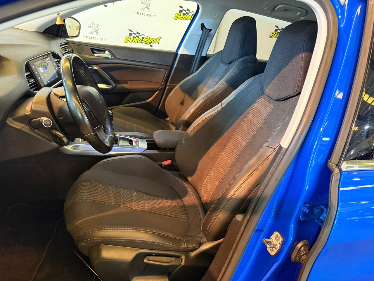 Peugeot 308 SW Allure Pack BlueHDI 130 S&S 12900 - Foto 11