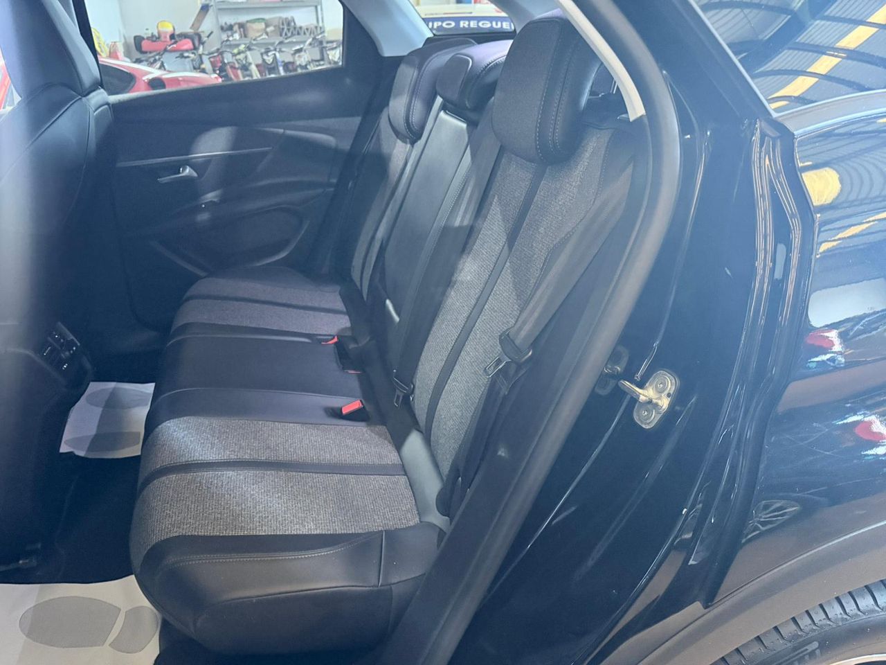 Peugeot 3008 1.5 BlueHDi 96kW S&S Allure Pack EAT8 SE PUEDE VER Y PROBAR EN SENRA SPORT (PEUGEOT) DUMBRIA - Foto 8