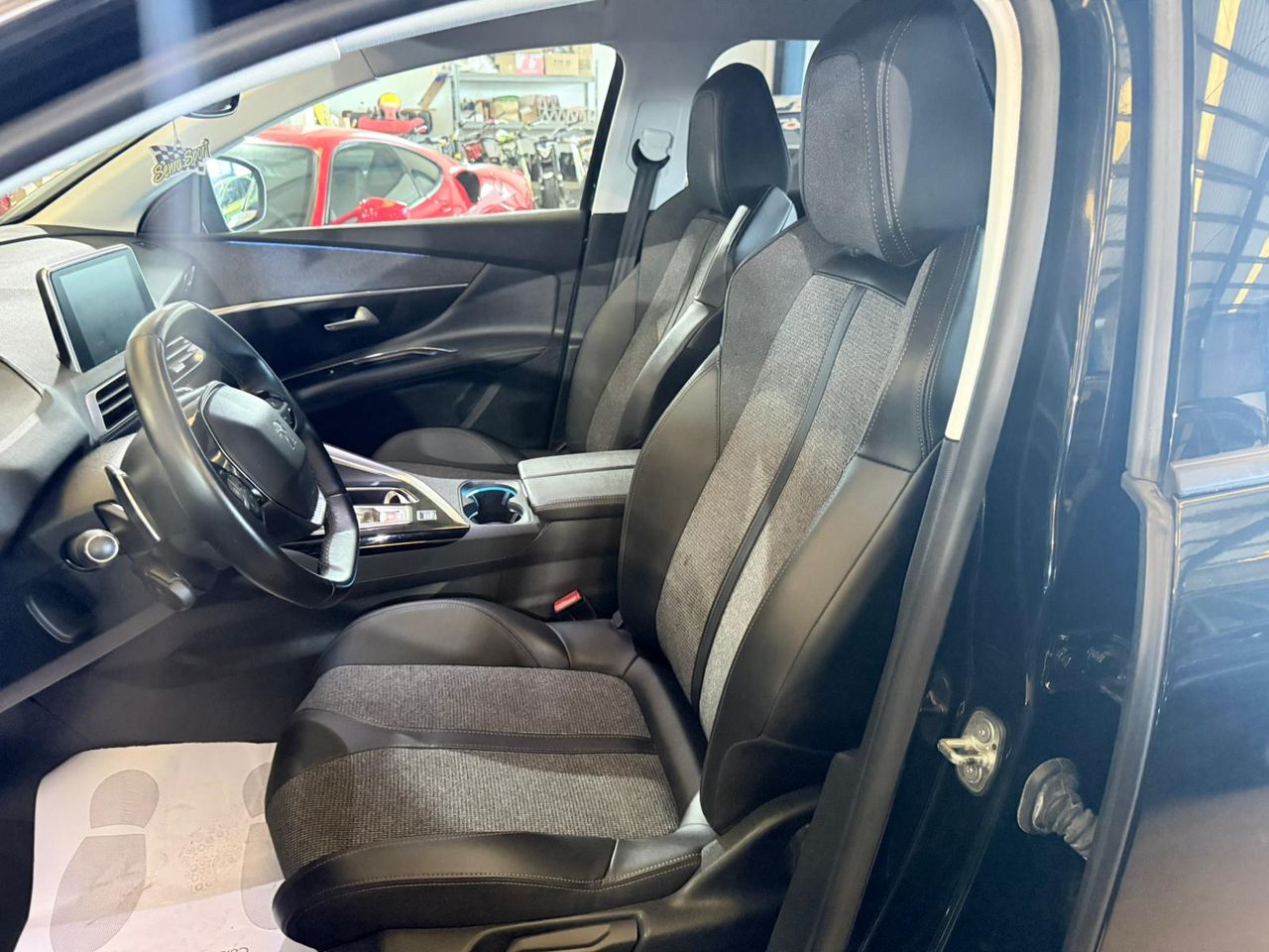 Peugeot 3008 1.5 BlueHDi 96kW S&S Allure Pack EAT8 SE PUEDE VER Y PROBAR EN SENRA SPORT (PEUGEOT) DUMBRIA - Foto 5