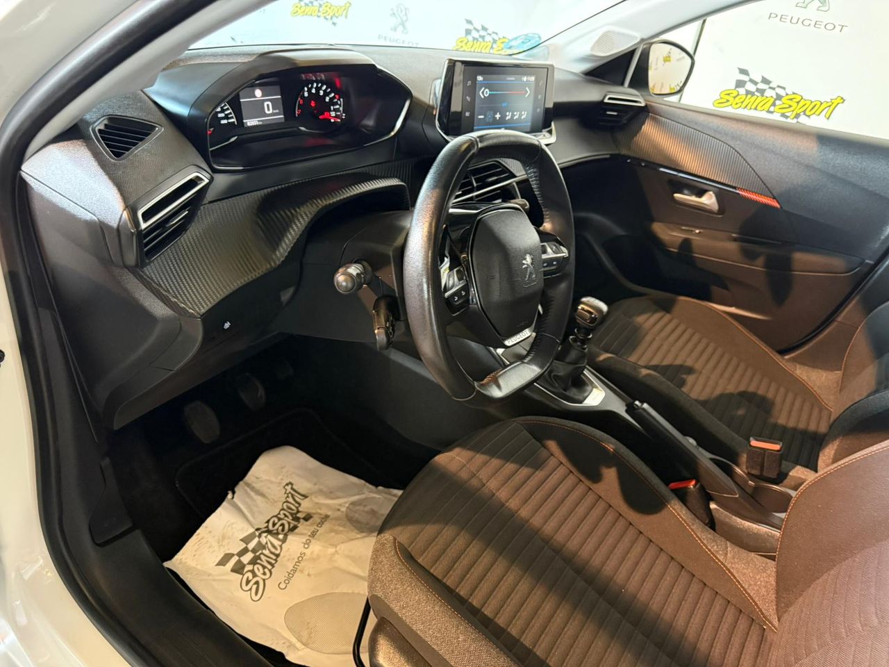 Peugeot 208 BlueHDi 73kW (100CV) Active Pack SE PUEDE VER Y PROBAR EN SENRA SPORT (PEUGEOT) DUMBRIA - Foto 8