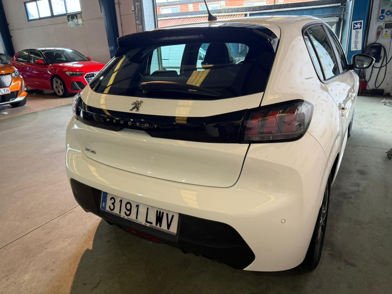 Peugeot 208 BlueHDi 73kW (100CV) Active Pack SE PUEDE VER Y PROBAR EN SENRA SPORT (PEUGEOT) DUMBRIA - Foto 7