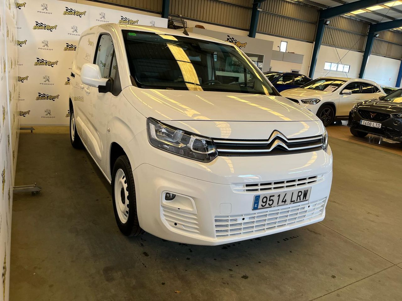 Citroën Berlingo COMERCIAL 2 PLAZAS AUTOMATICA HDI 130CV - Foto 4