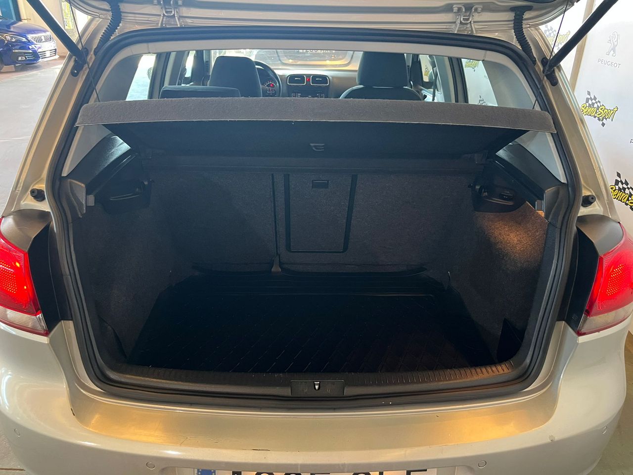 Volkswagen Golf VI 2.0 TDI 110cv DPF Sport - foto 13