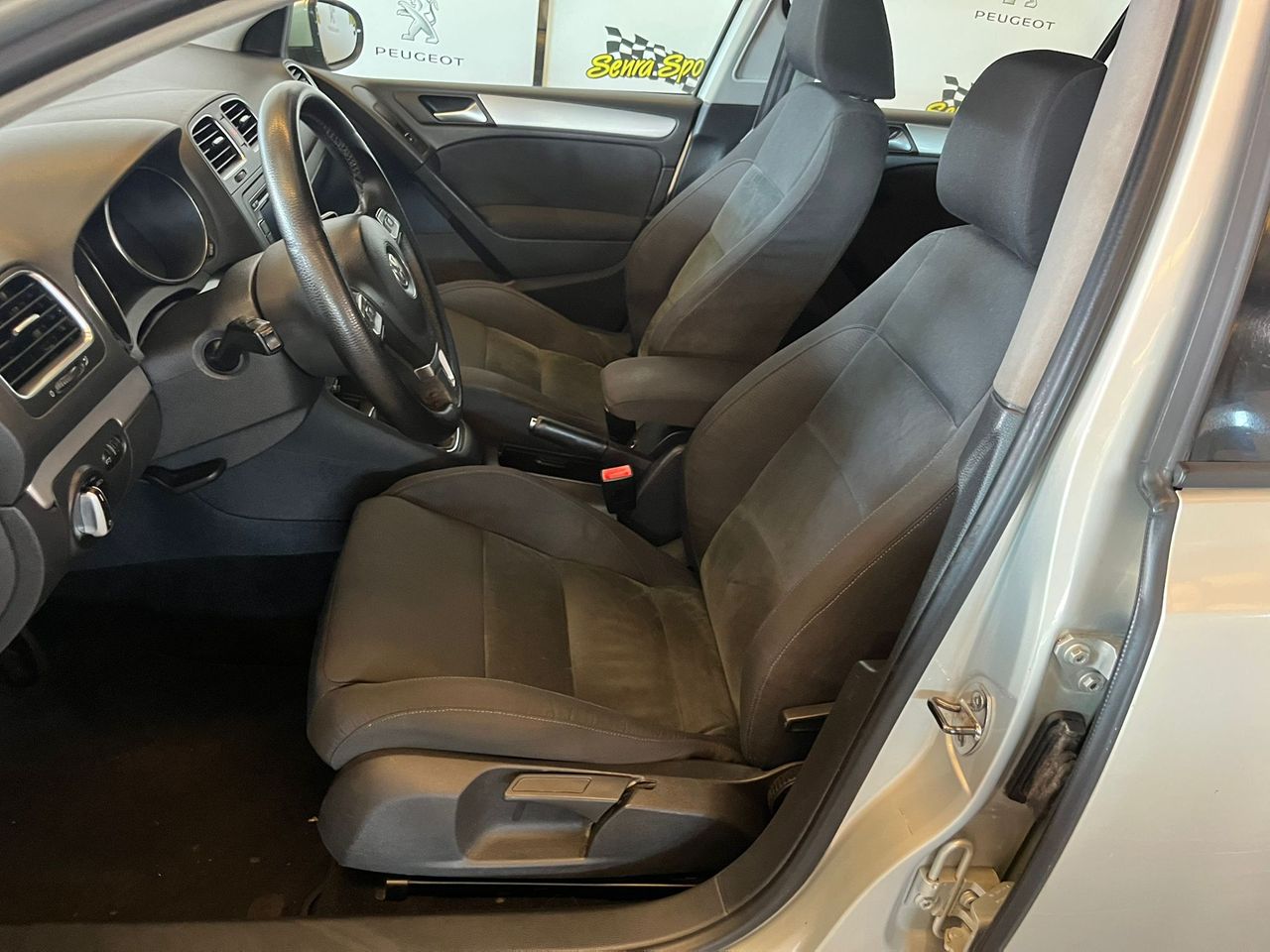 Volkswagen Golf VI 2.0 TDI 110cv DPF Sport - foto 8