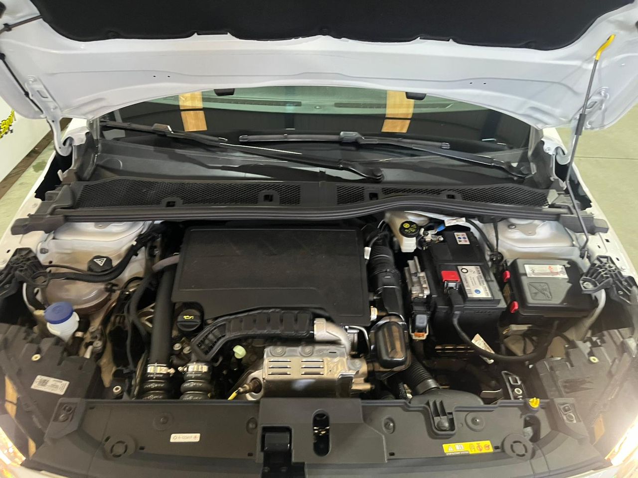 Opel Corsa 1.2T XHL 74kW (100CV) Edition SE PUEDE VER Y PROBAR EN SENRA SPORT (PEUGEOT) DUMBRIA - Foto 24