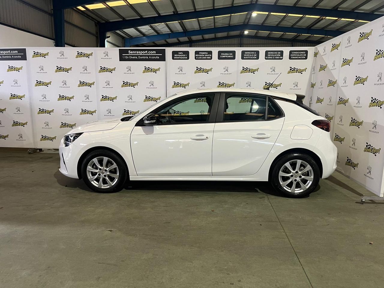 Opel Corsa 1.2T XHL 74kW (100CV) Edition SE PUEDE VER Y PROBAR EN SENRA SPORT (PEUGEOT) DUMBRIA - Foto 3