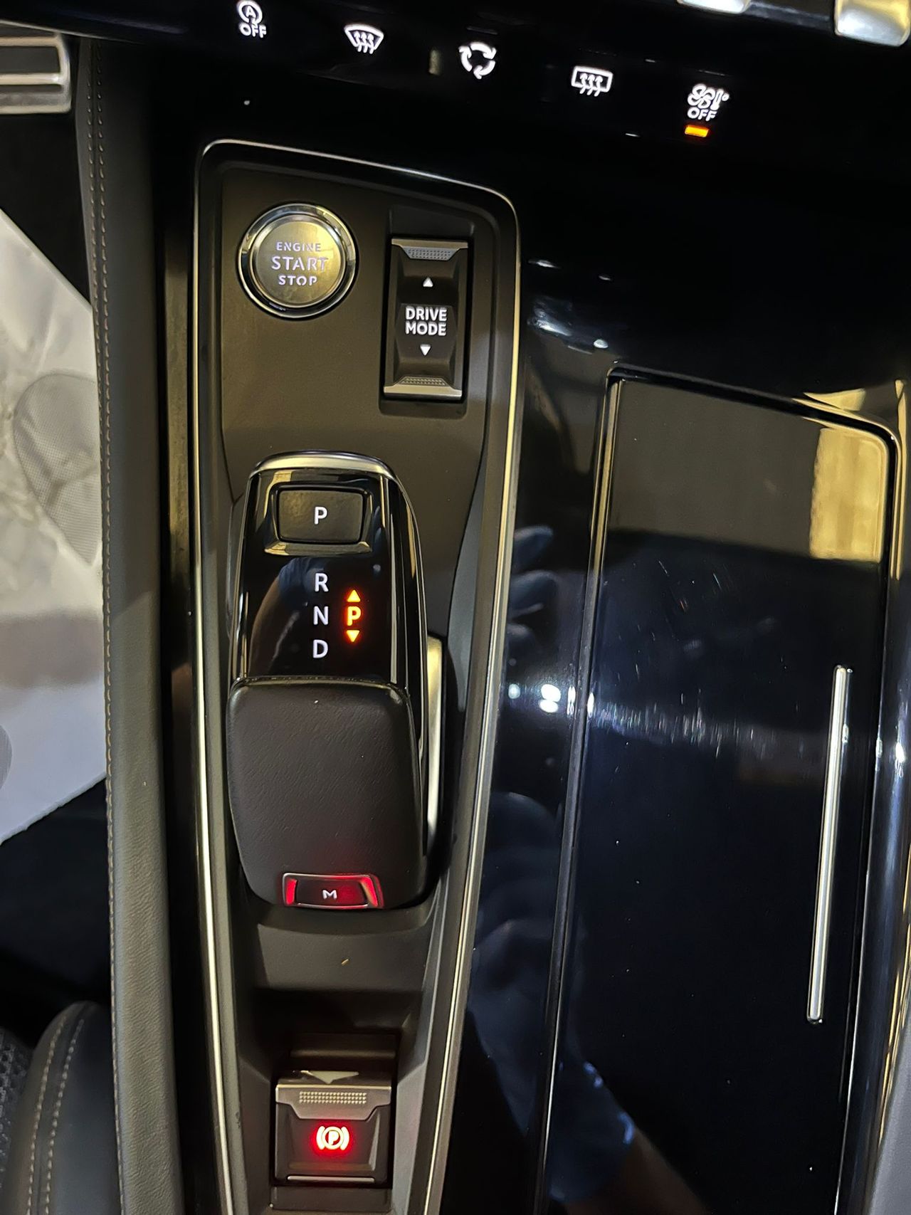 Peugeot 508 SW GTLine BlueHDi 132kW(180CV) S&S EAT8 SE PUEDE VER Y PROBAR EN SENRA SPORT (PEUGEOT) DUMBRIA - Foto 19