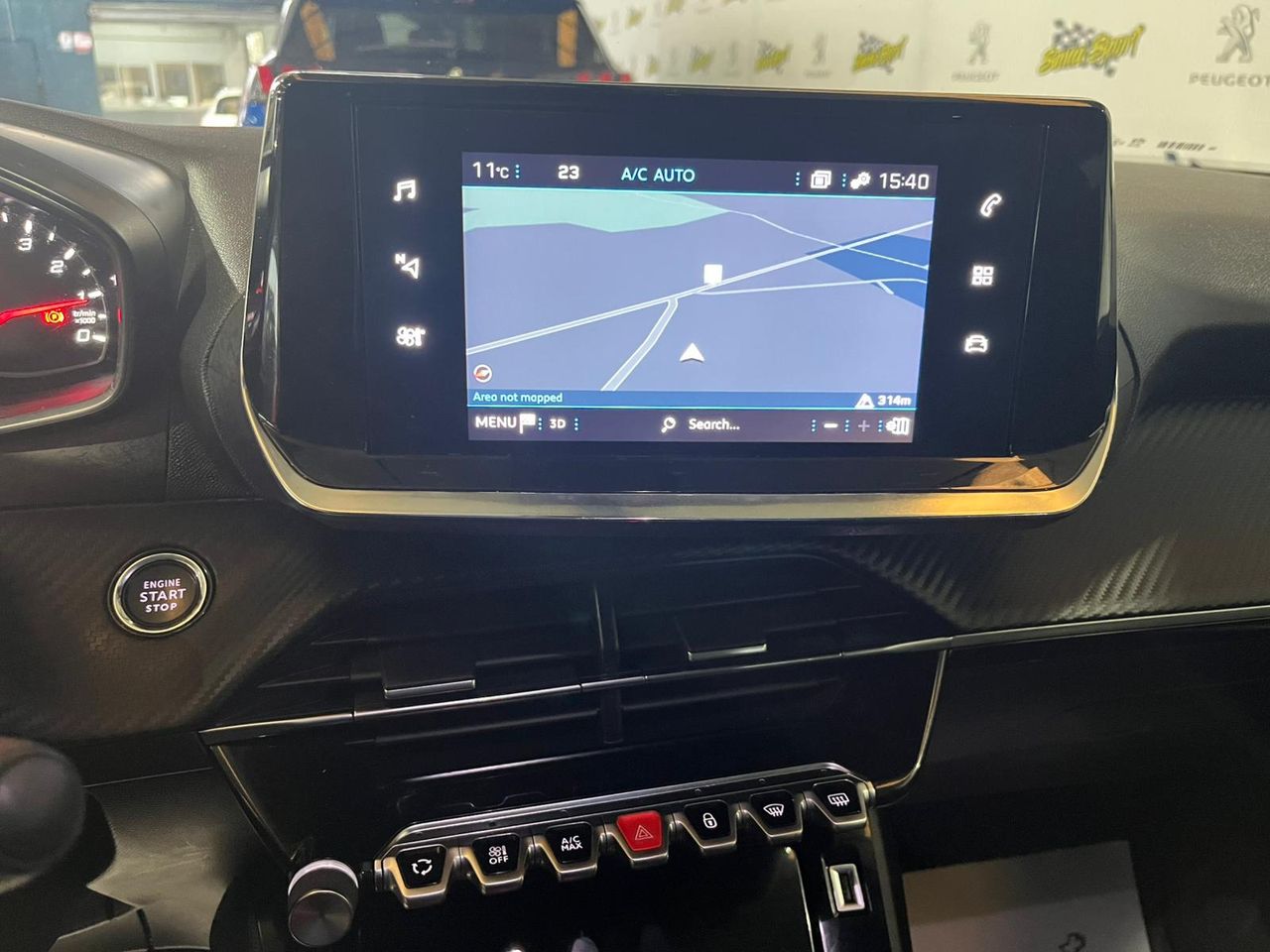 Peugeot 2008 Allure BlueHDI 130 S&S EAT8 - Foto 21