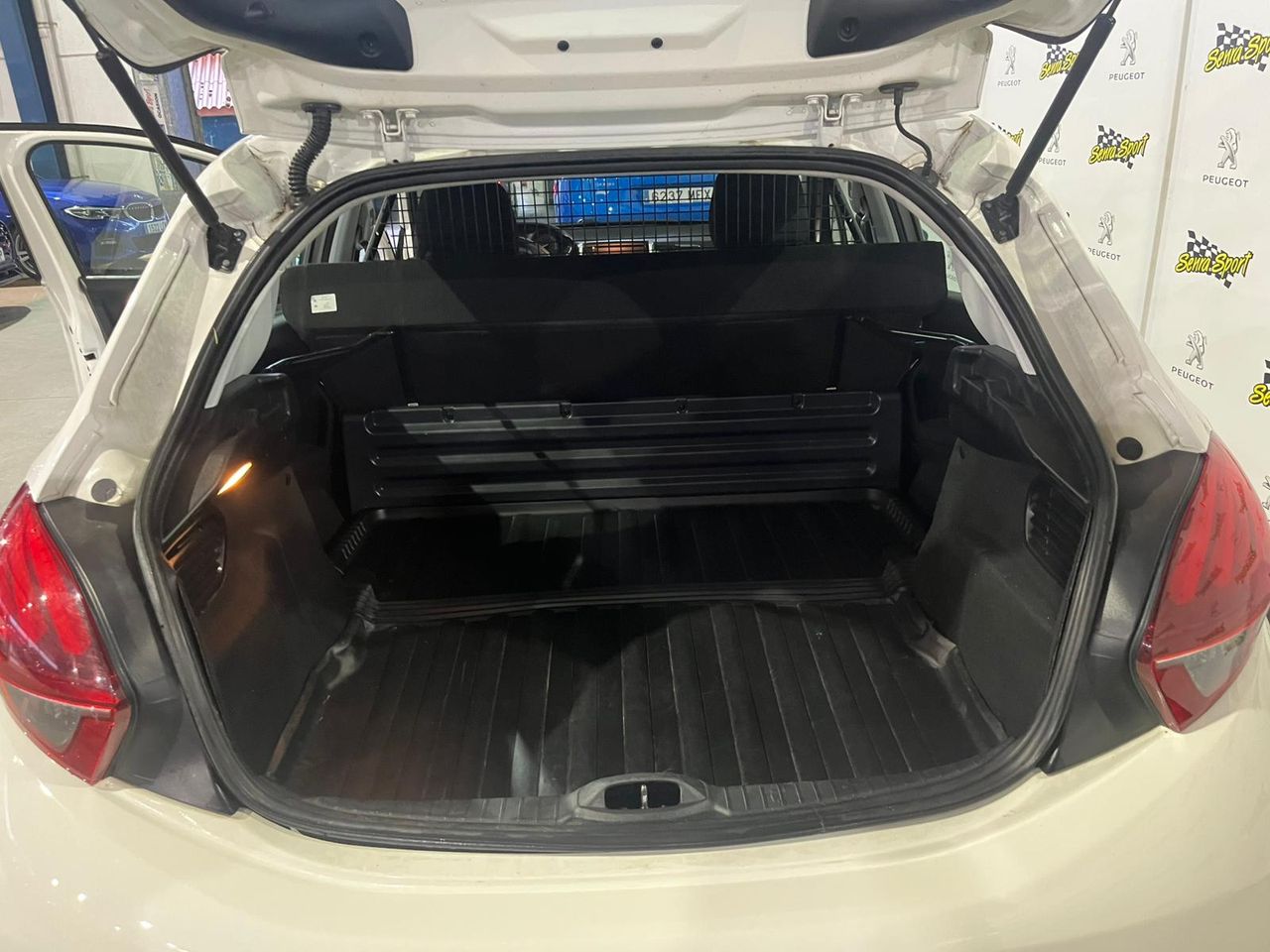 Peugeot 208 208 xad - Foto 15