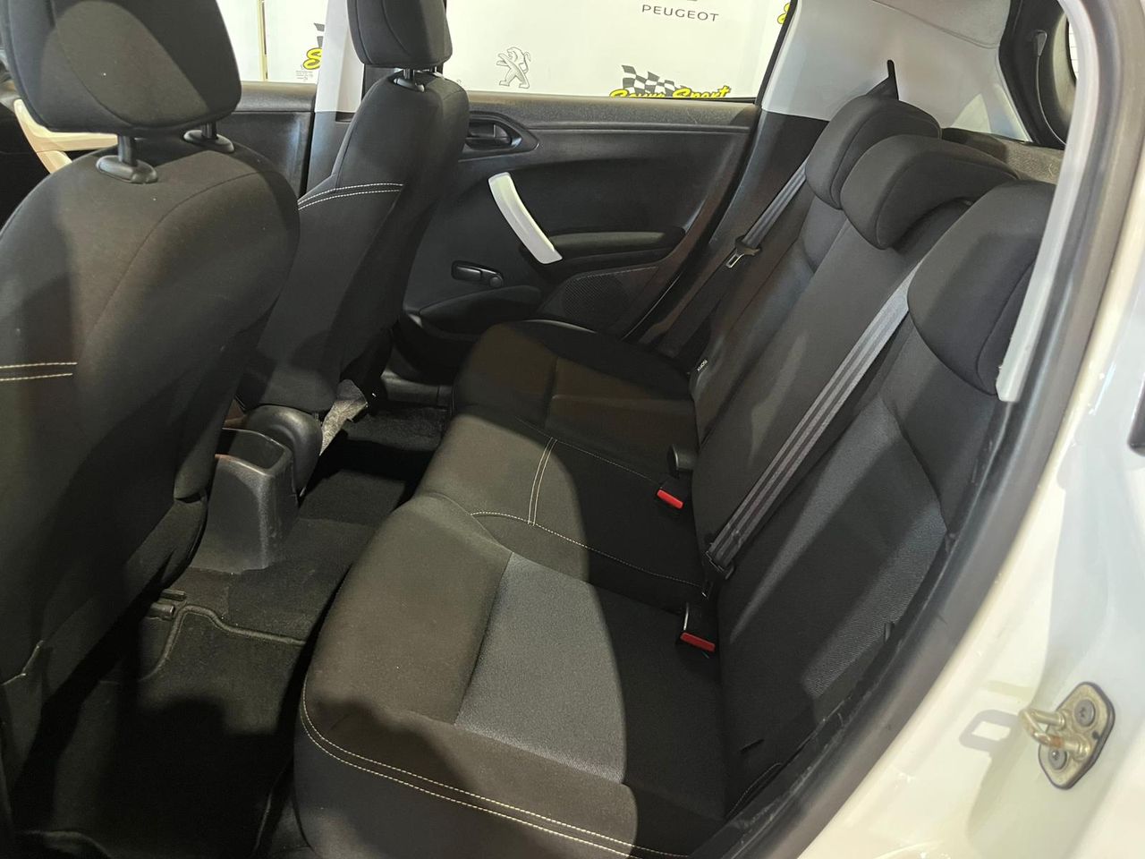 Peugeot 208 5P LIKE 1.6 BlueHDi 55KW (75CV) - Foto 11