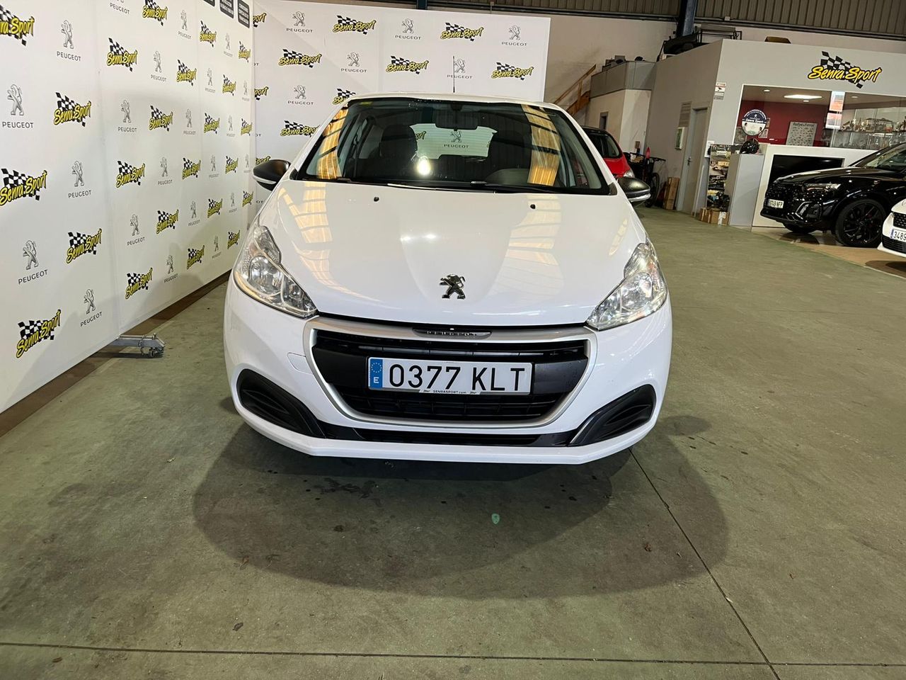 Peugeot 208 5P LIKE 1.6 BlueHDi 55KW (75CV) - Foto 6