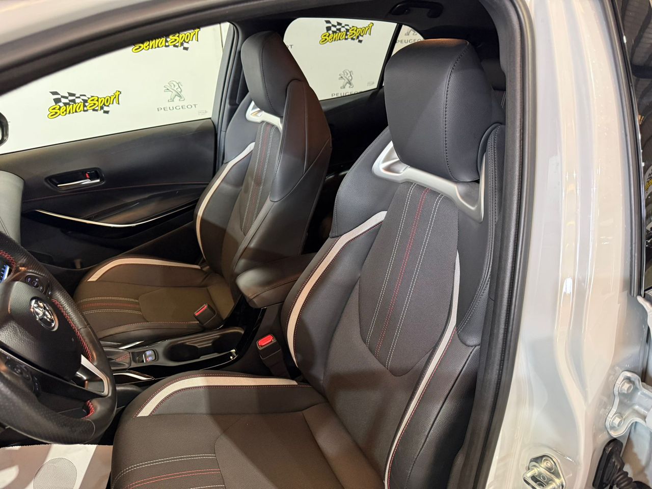 Toyota Corolla 2.0 180H GR-SPORT E-CVT - Foto 9