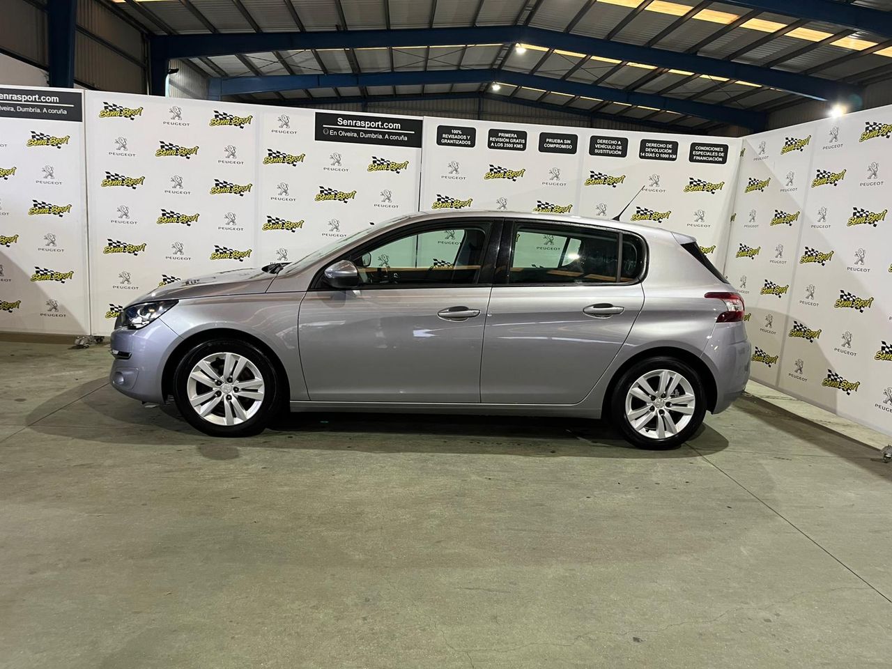 Peugeot 308 Nuevo 308 Active 1.6 BlueHDi 120 - Foto 3