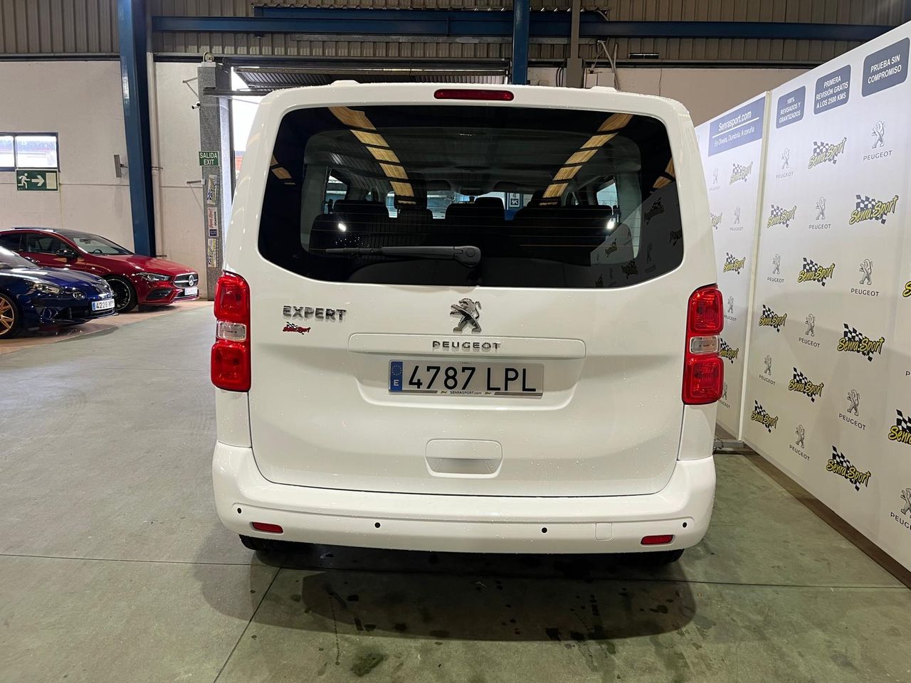 Peugeot Expert COMBI 9 STANDAR 2.0 HDI 145CV - Foto 5