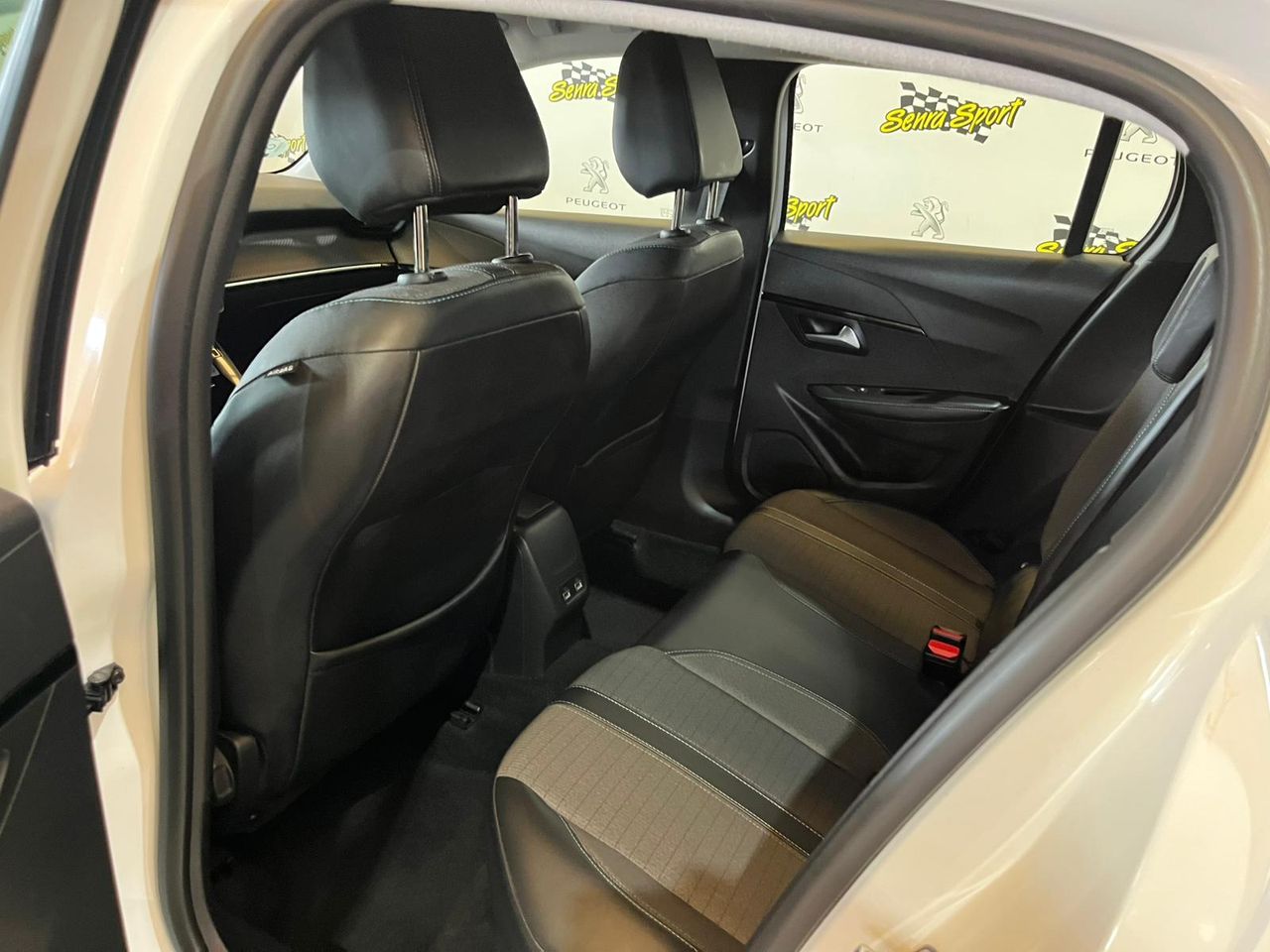 Peugeot 208 BlueHDi 73kW (100CV) Allure Pack - Foto 13