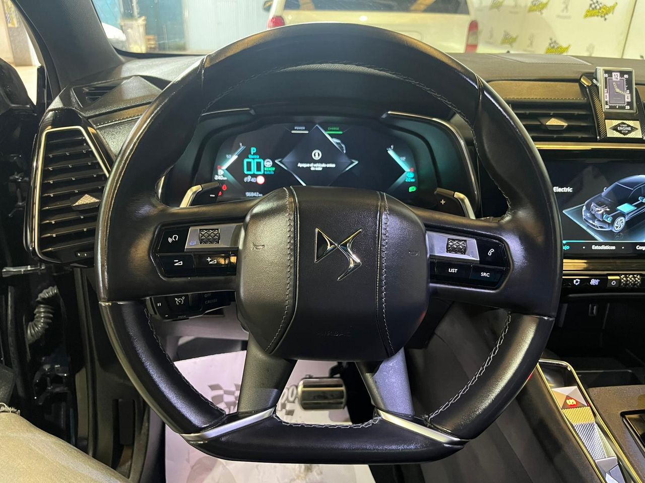 DS DS 7 Crossback 1.6 E-Tense 300 Louvre Auto 4WD - Foto 13