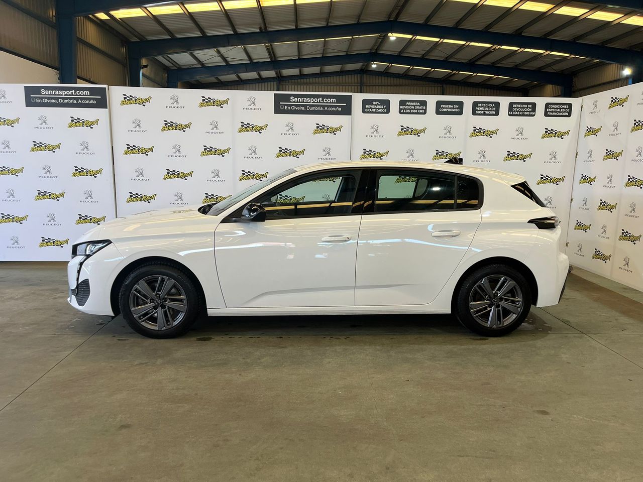 Peugeot 308 5P Active Pack BlueHDi 130 S&S EAT8 - Foto 3