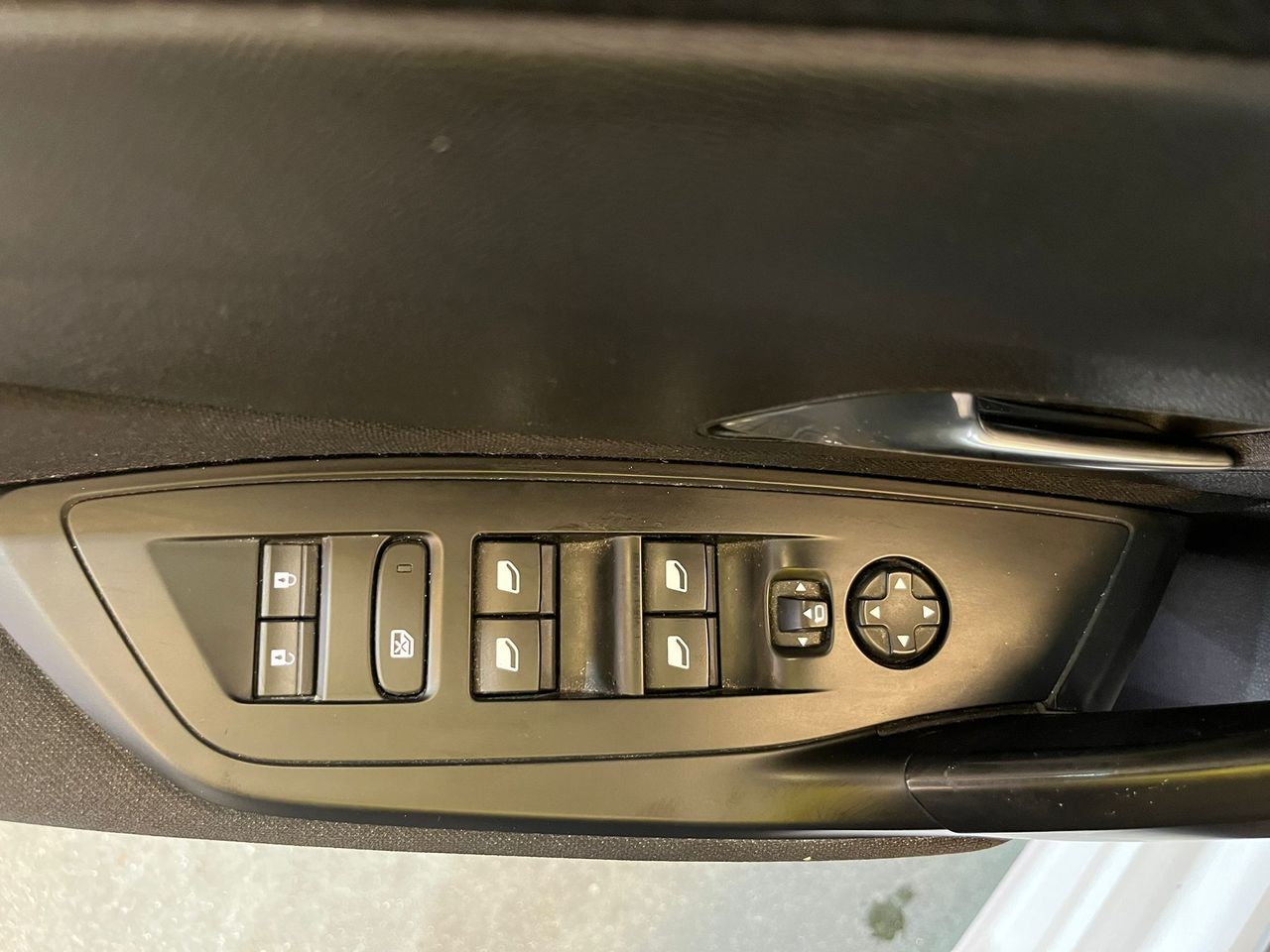 Peugeot 308 5P Active Pack BlueHDi 130 S&S EAT8 - Foto 18